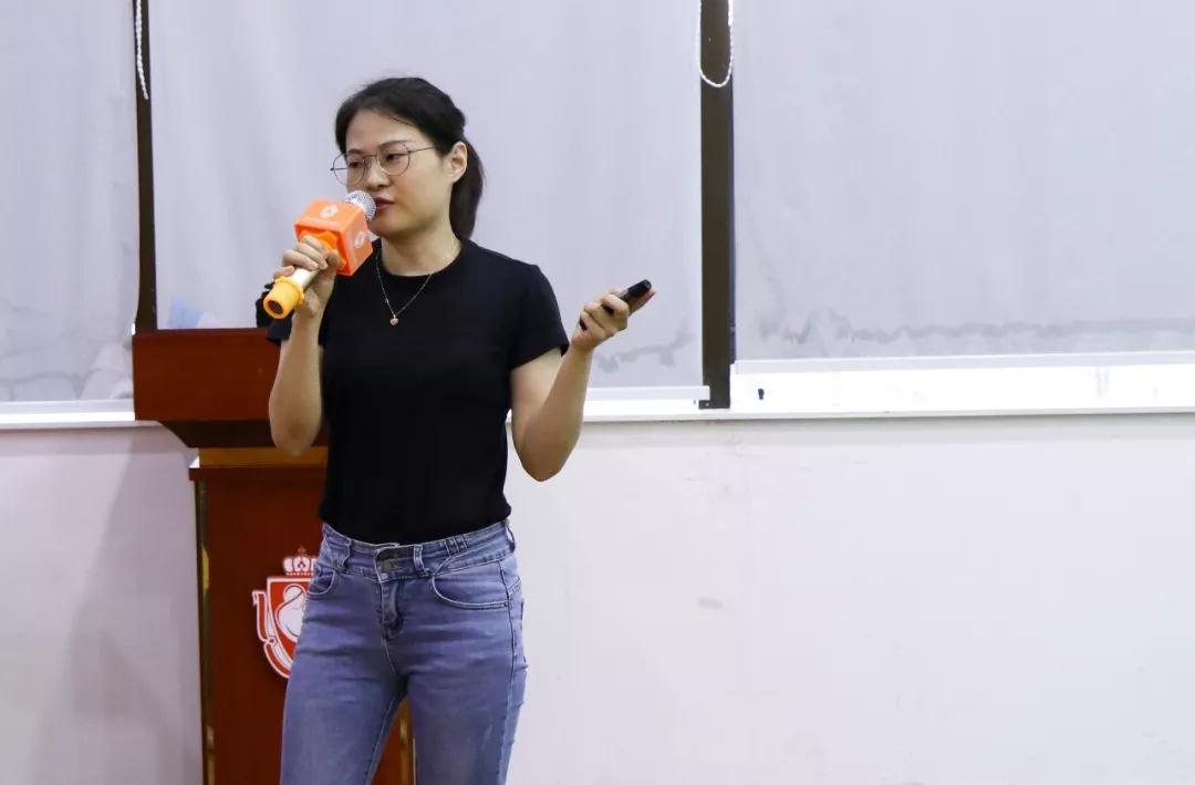 《中國良醫(yī)工程》在我院圓滿落幕——深圳市兒童醫(yī)院黃雪純醫(yī)師培訓(xùn)講座 《中國良醫(yī)工程》在我院圓滿落幕——深圳市兒童醫(yī)院黃雪純醫(yī)師培訓(xùn)講座