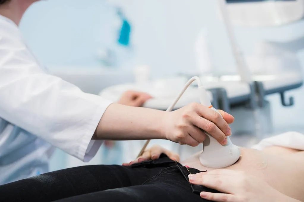 大陸超聲波掃描|懷孕3個月能否在深圳怡康醫(yī)院做超聲波檢查